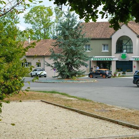 Logis Hotel - Restaurant Le Tulipier Vienne-le-Château Esterno foto