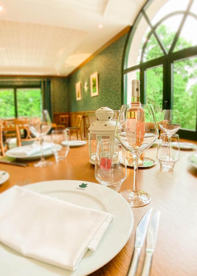 Logis Hotel - Restaurant Le Tulipier Vienne-le-Château Esterno foto